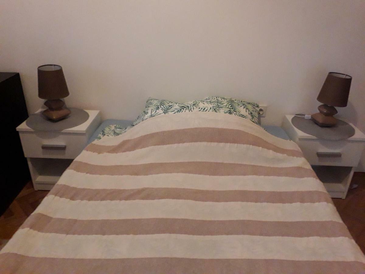 Apartman Ana 2 Apartment Рийека Екстериор снимка