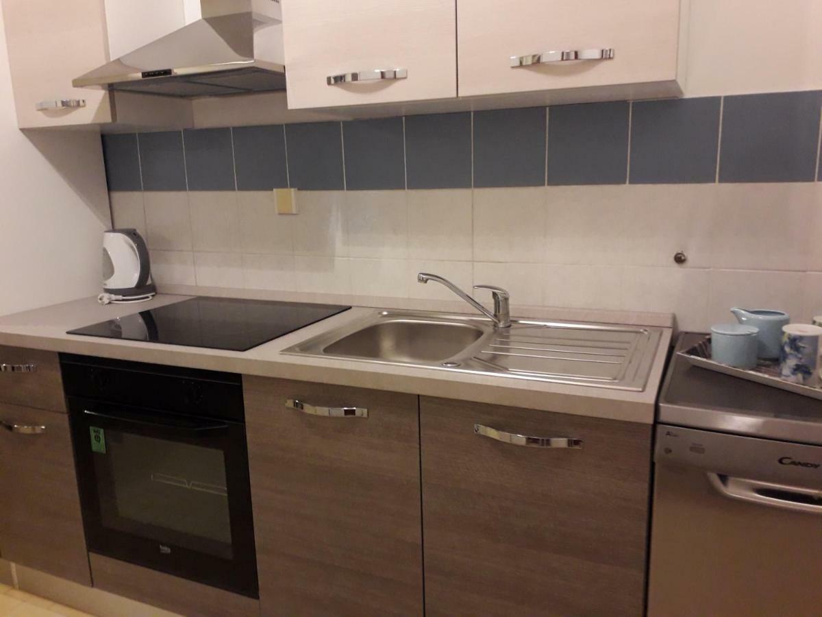 Apartman Ana 2 Apartment Рийека Екстериор снимка